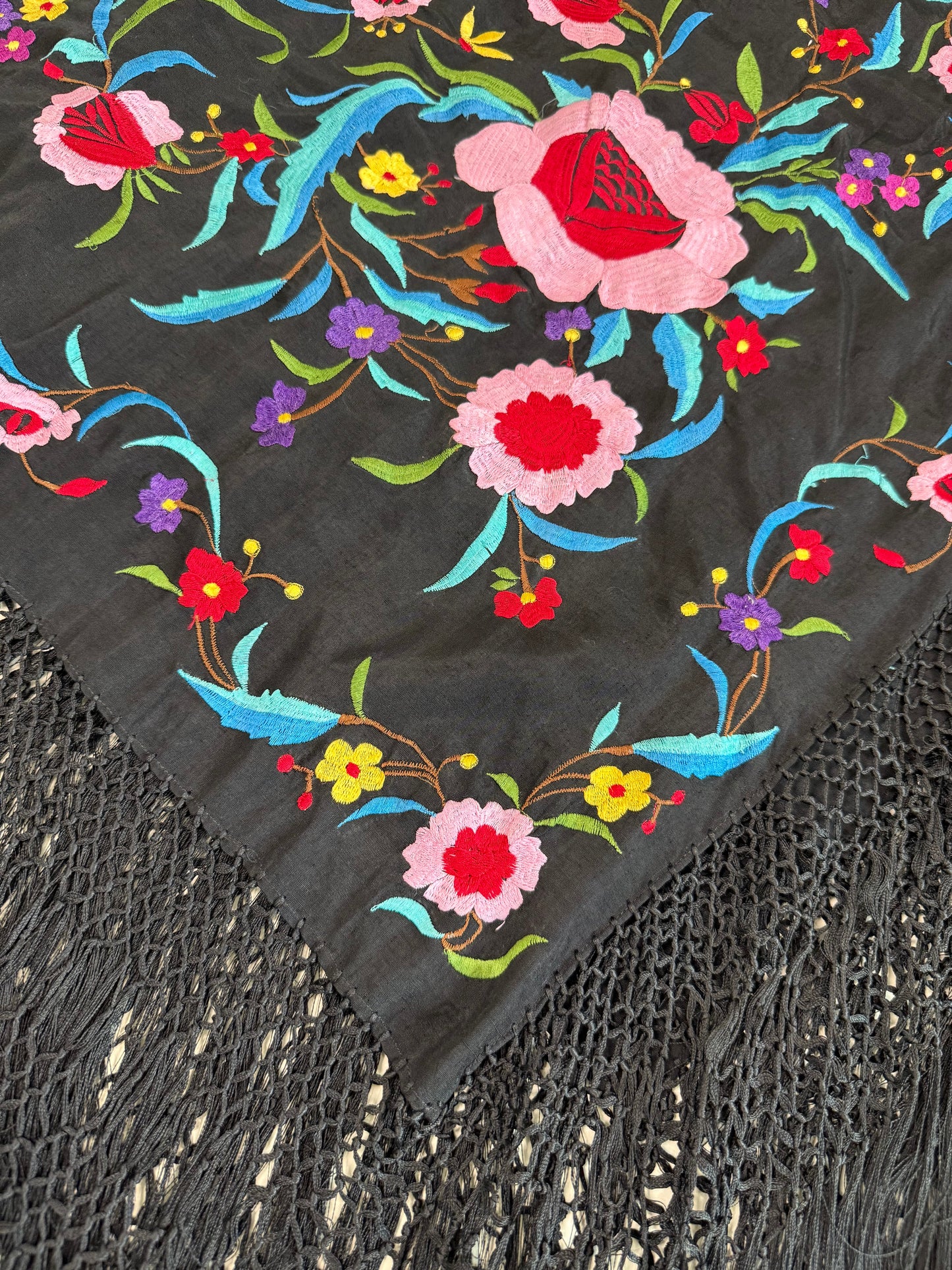 Oscar De La Renta Vintage 1990s Black Floral Embroidered Fringed Piano Shawl