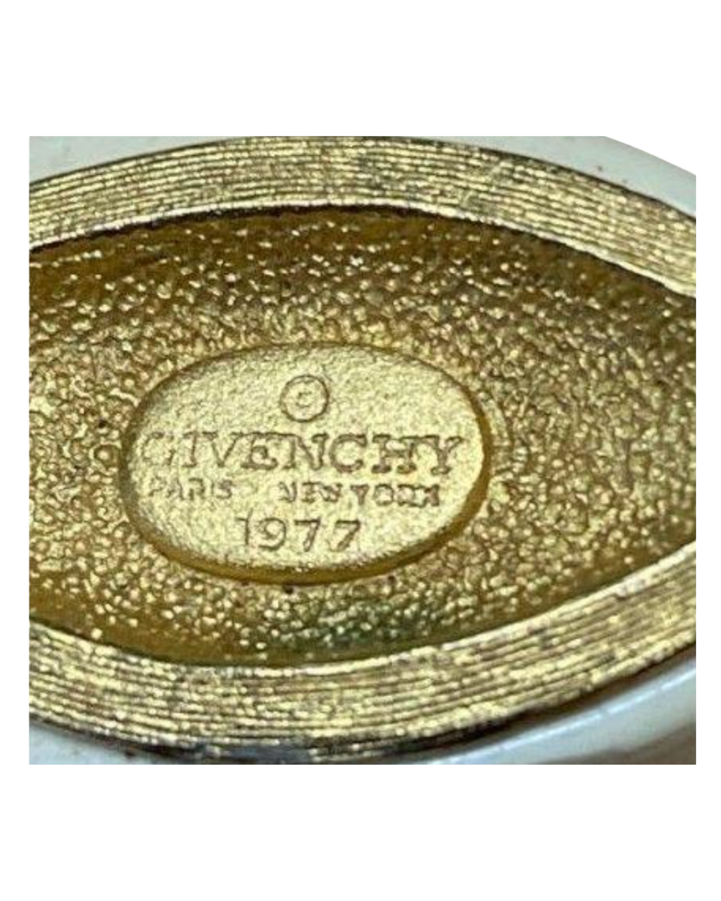 Vintage 1977 Givenchy Gold Tone Pendant Necklace