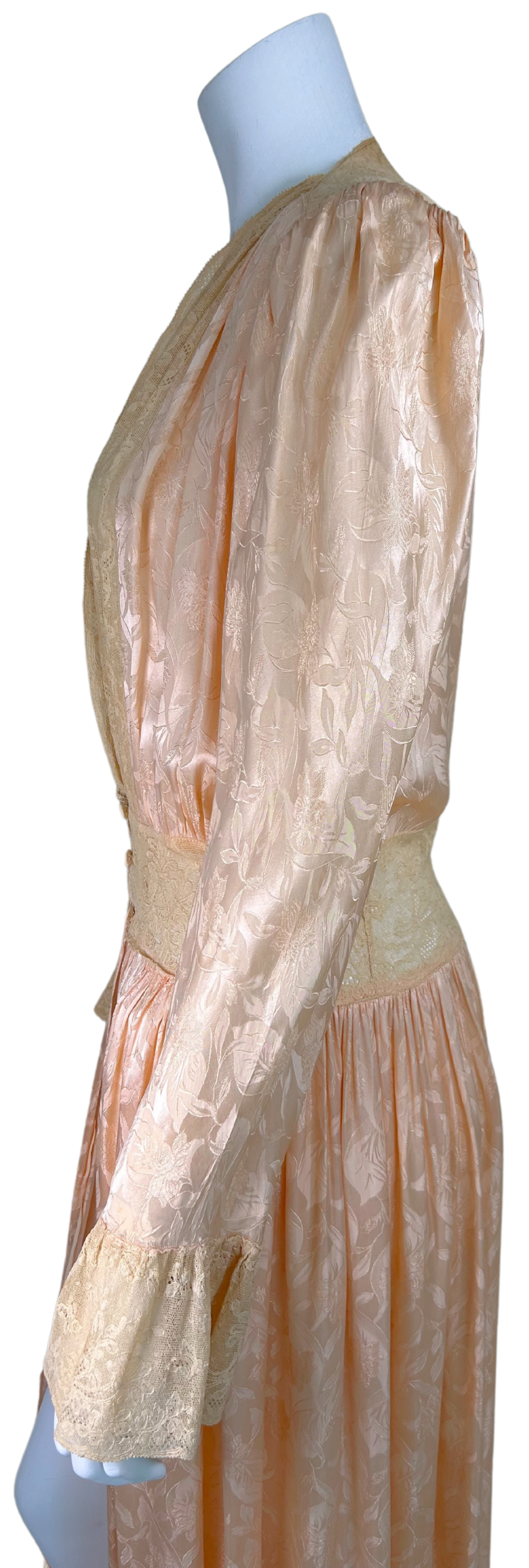 Vintage 1930s Blush Pink Satin and Lace Peignoir Robe