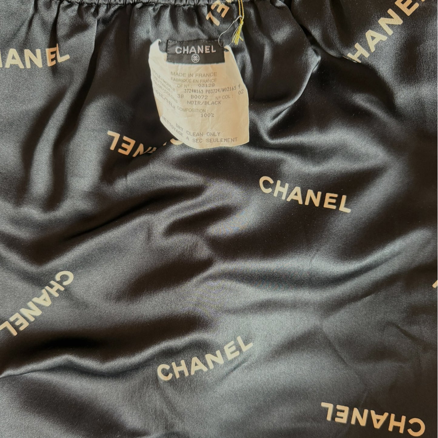 Chanel F/W 1994 Runway Black Silk Quilted Utility Skirt with CC Logo Tabs Sz 38