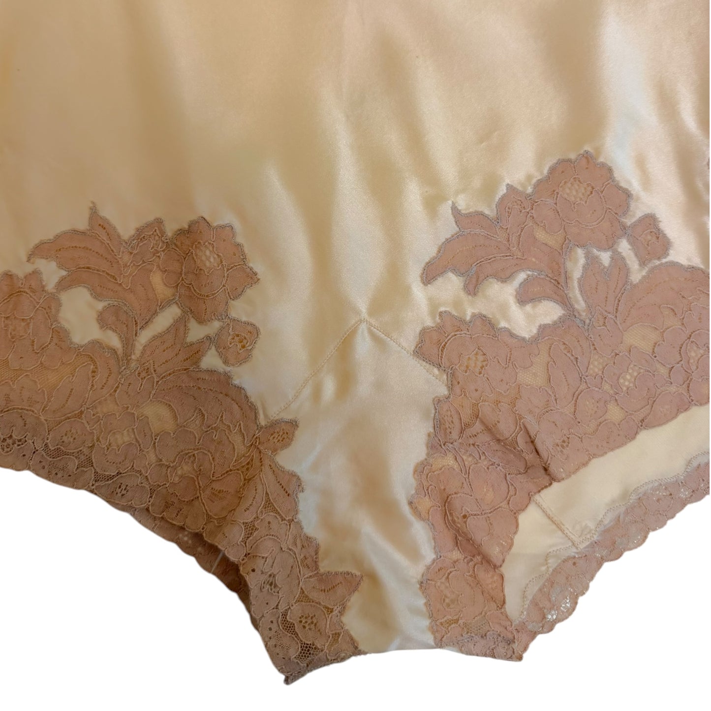 Vintage 1940s Peach Satin Lace Trim Tap Shorts - Size Medium