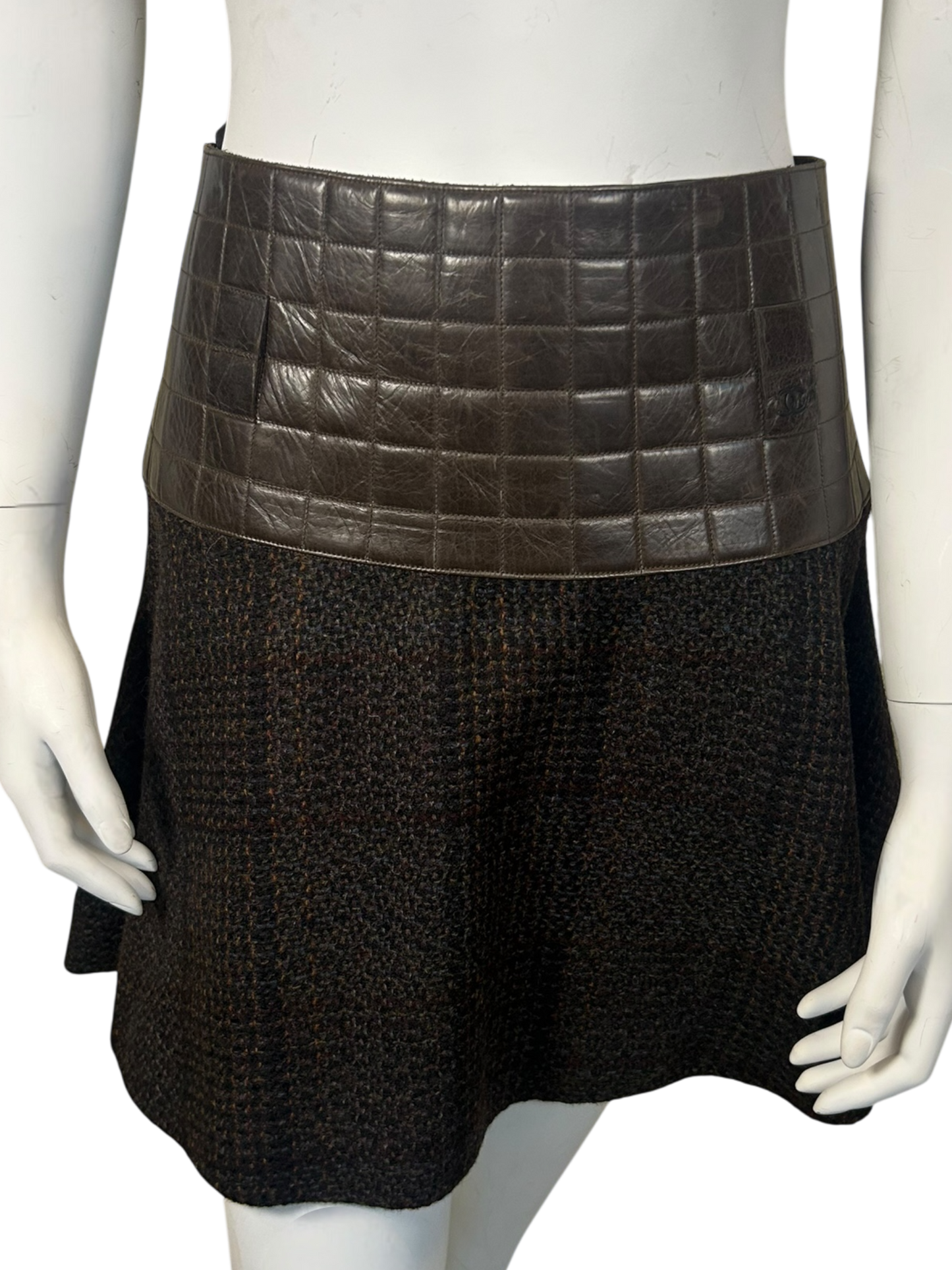 Vintage Chanel 2002A Brown Calfskin Quilted Waist Wool Tweed Flare Mini Skirt, FR 38