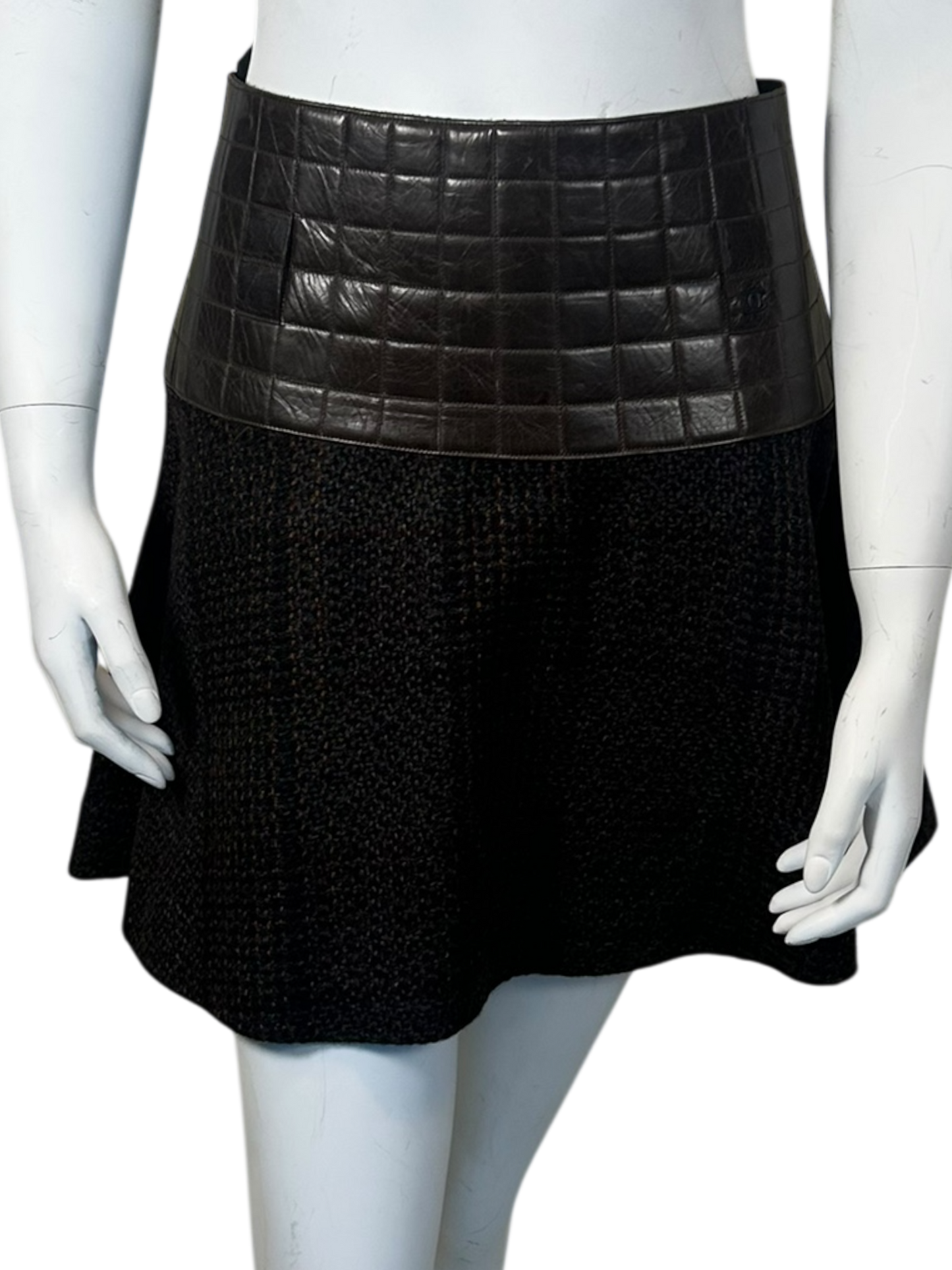 Vintage Chanel 2002A Brown Calfskin Quilted Waist Wool Tweed Flare Mini Skirt, FR 38