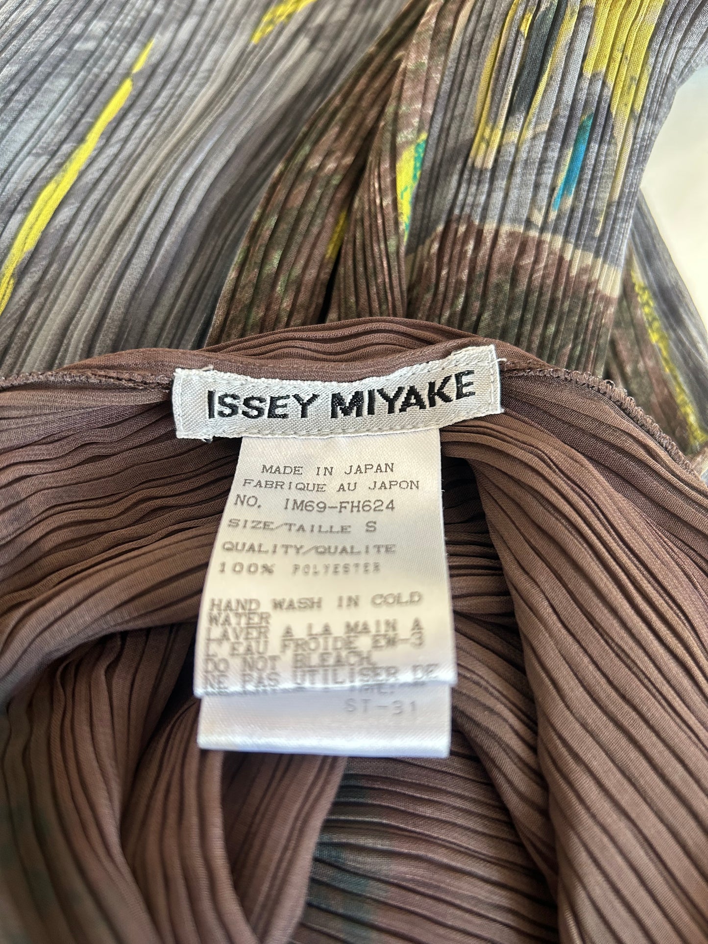 Vintage 90s Issey Miyake Abstract Expressionist Plissé Dress – Main Line