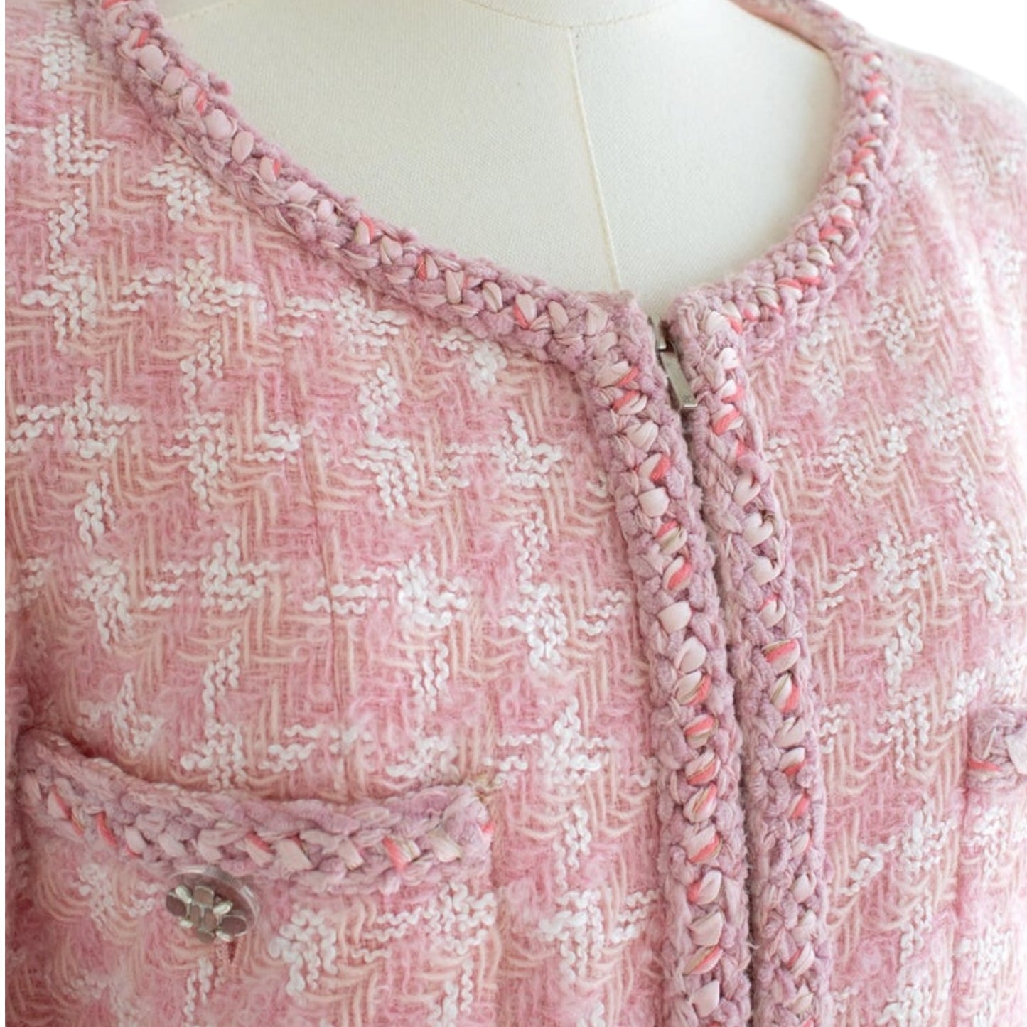 Chanel Karl Lagerfeld F/W 2014 Supermarket Collection Pink Dream Tweed Jacket CC Gripoix Buttons Size 36