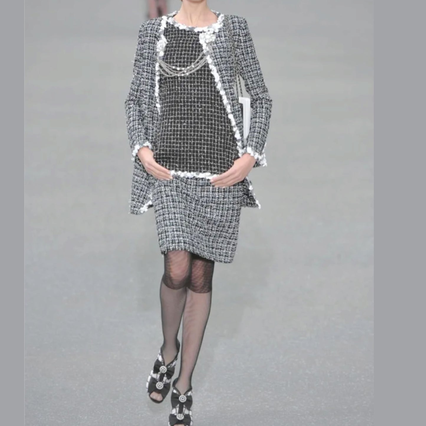 Chanel Spring 2009 Runway Tweed Jacket - Look 7 Sequin Trim Bouclé Karl Lagerfeld Era (09P)