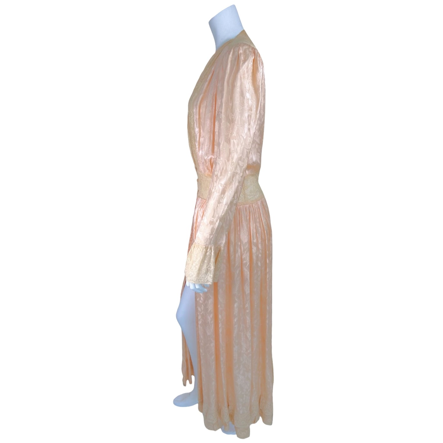 Vintage 1930s Blush Pink Satin Peignoir Robe with Ivory Lace Trim