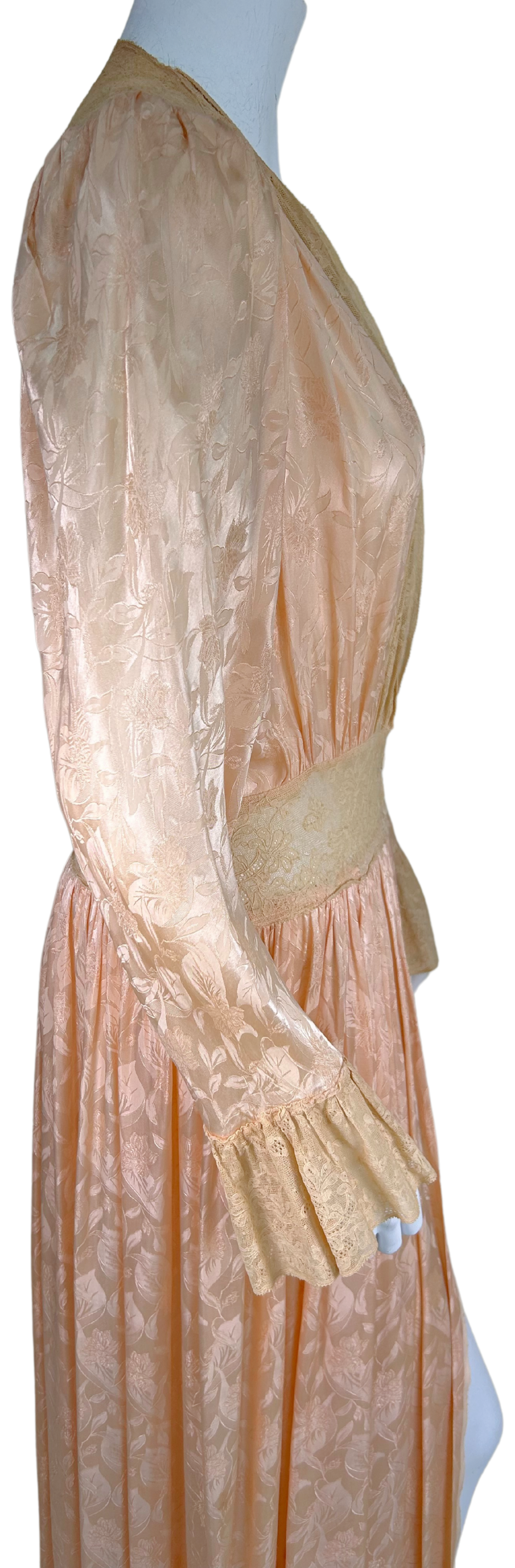 Vintage 1930s Blush Pink Satin and Lace Peignoir Robe
