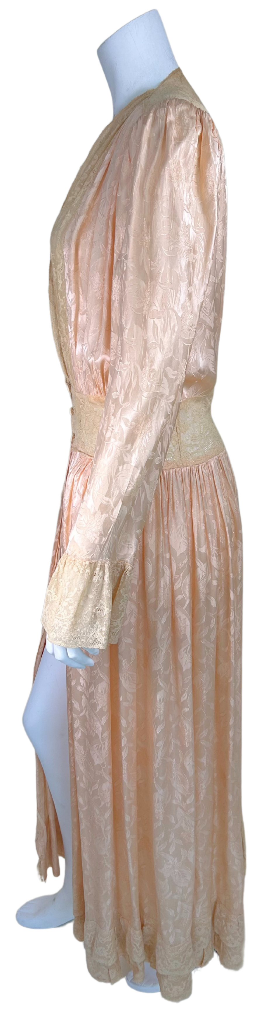 Vintage 1930s Blush Pink Satin and Lace Peignoir Robe