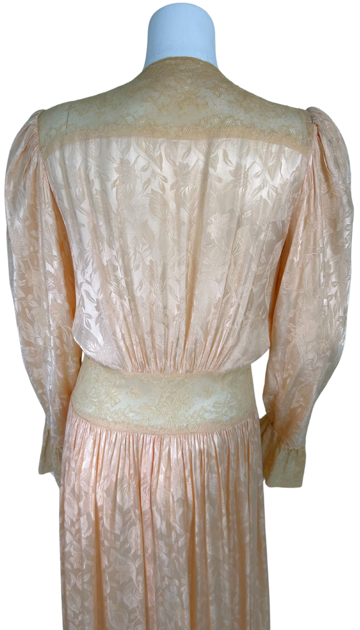 Vintage 1930s Blush Pink Satin and Lace Peignoir Robe